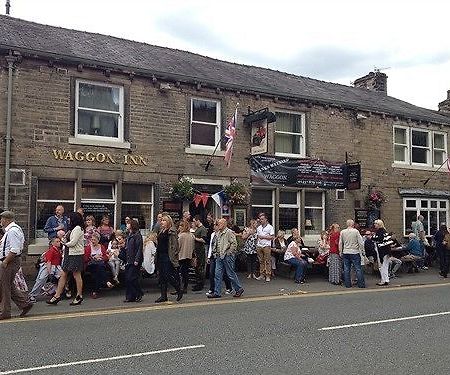 The Waggon Inn Oldham Exterior photo